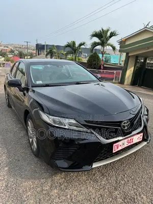 Toyota Camry LE FWD (2.5L 4cyl 8AM) 2018 Black