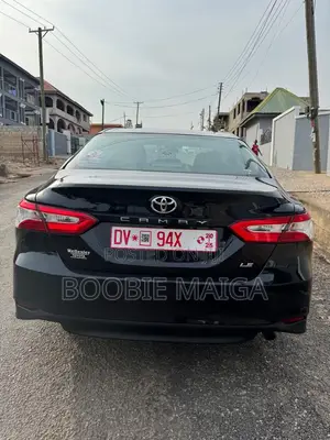 Toyota Camry LE FWD (2.5L 4cyl 8AM) 2018 Black