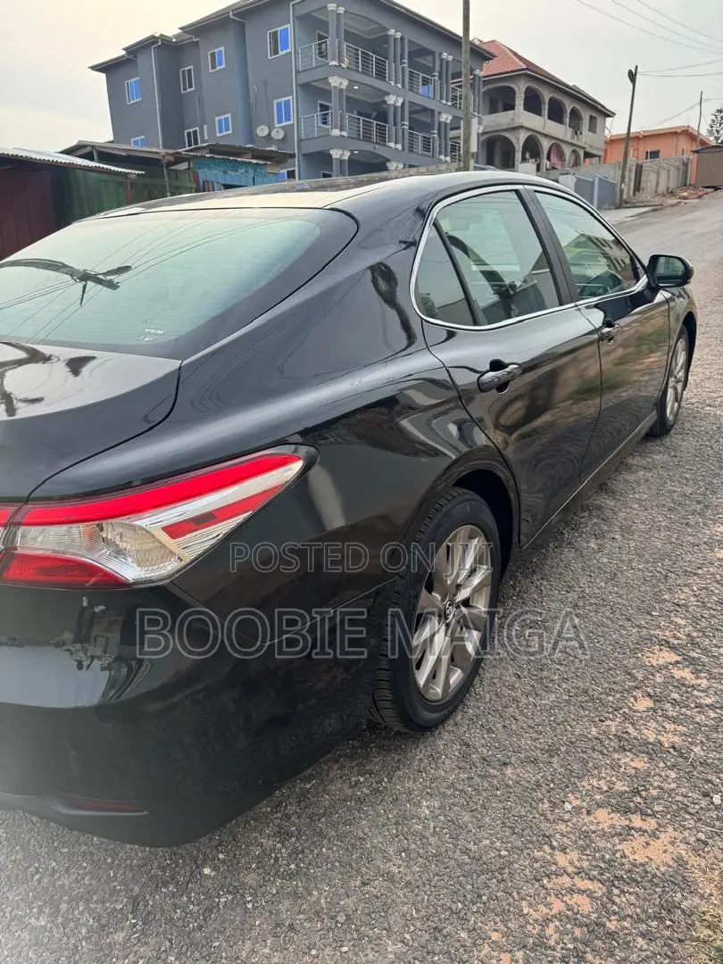 Toyota Camry LE FWD (2.5L 4cyl 8AM) 2018 Black