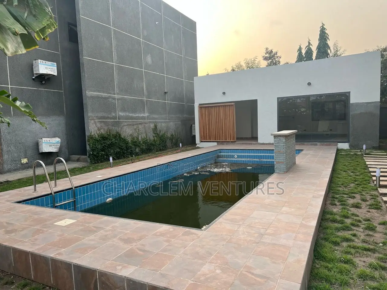 3bdrm Townhouse/Terrace in Charclem Ventures, Tema Metropolitan