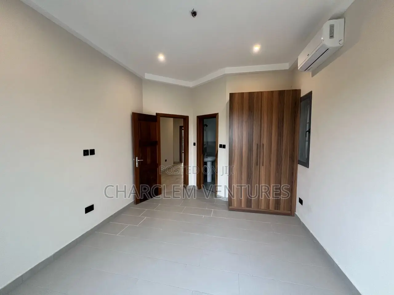 3bdrm Townhouse/Terrace in Charclem Ventures, Tema Metropolitan