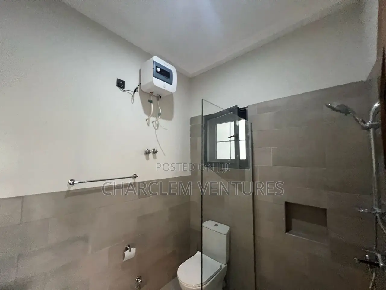 3bdrm Townhouse/Terrace in Charclem Ventures, Tema Metropolitan
