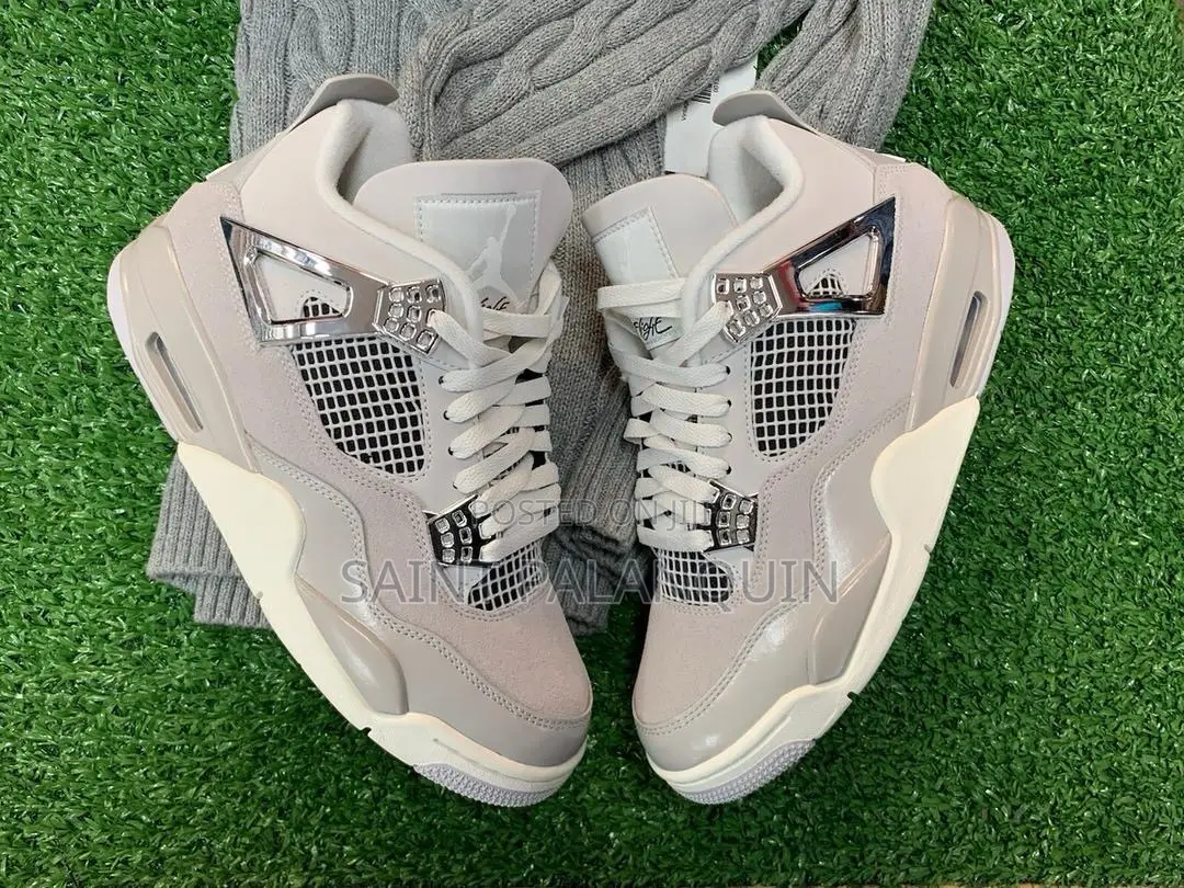 Nike Retro Iv Ash