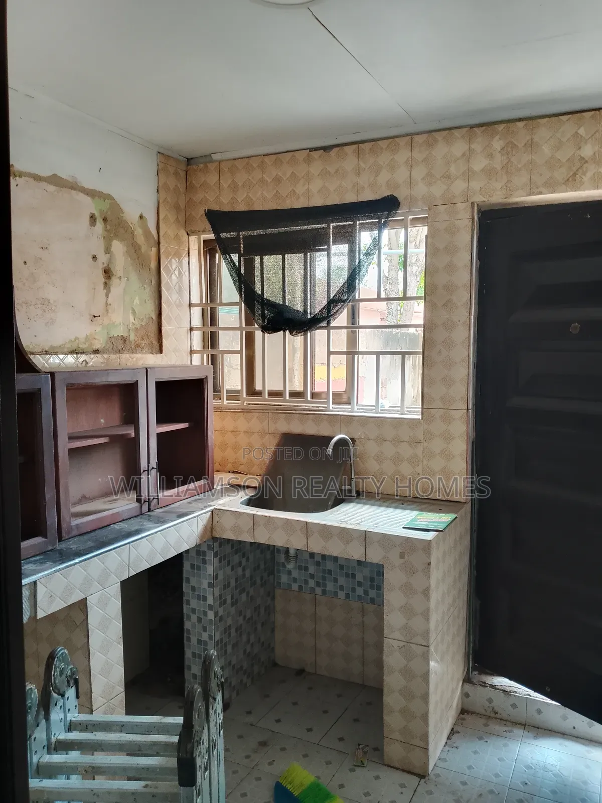 1bdrm Apartment in Community 18 Area, Spintex for rent