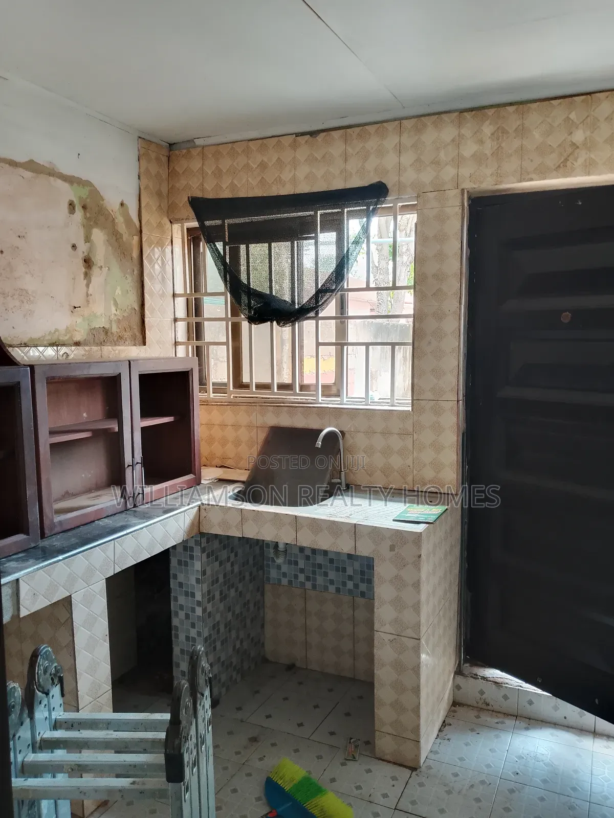 1bdrm Apartment in Community 18 Area, Spintex for rent