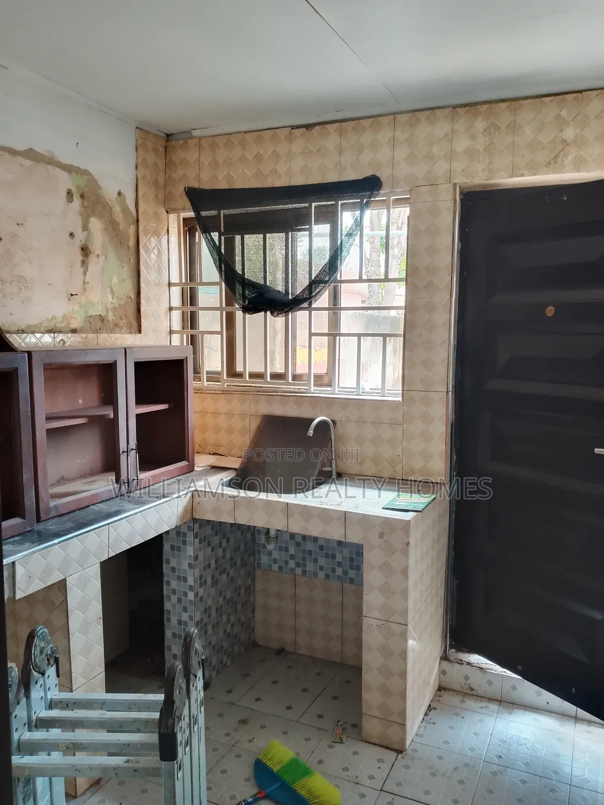 1bdrm Apartment in Community 18 Area, Spintex for rent