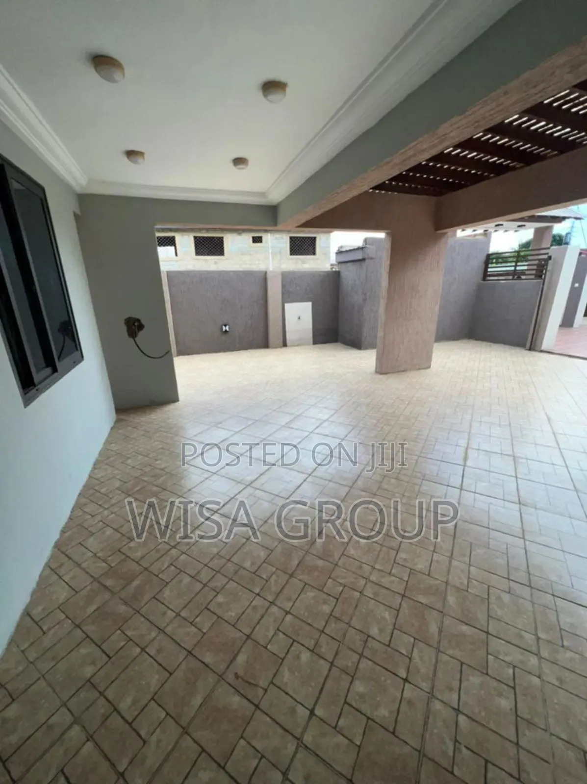 4bdrm Duplex in Wisa Group, Accra Metropolitan for rent