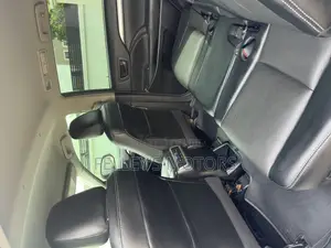 Toyota Highlander LE 4x2 (2.7L 4cyl 6A) 2018 White