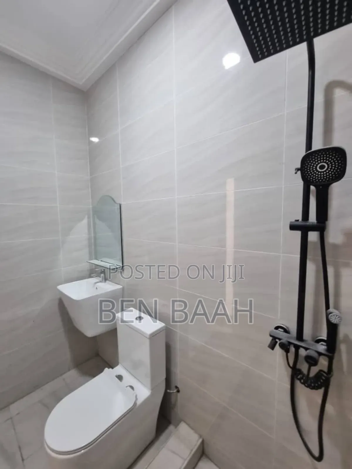 2bdrm Farm House in Ben Properties, Ashomang Estate for sale