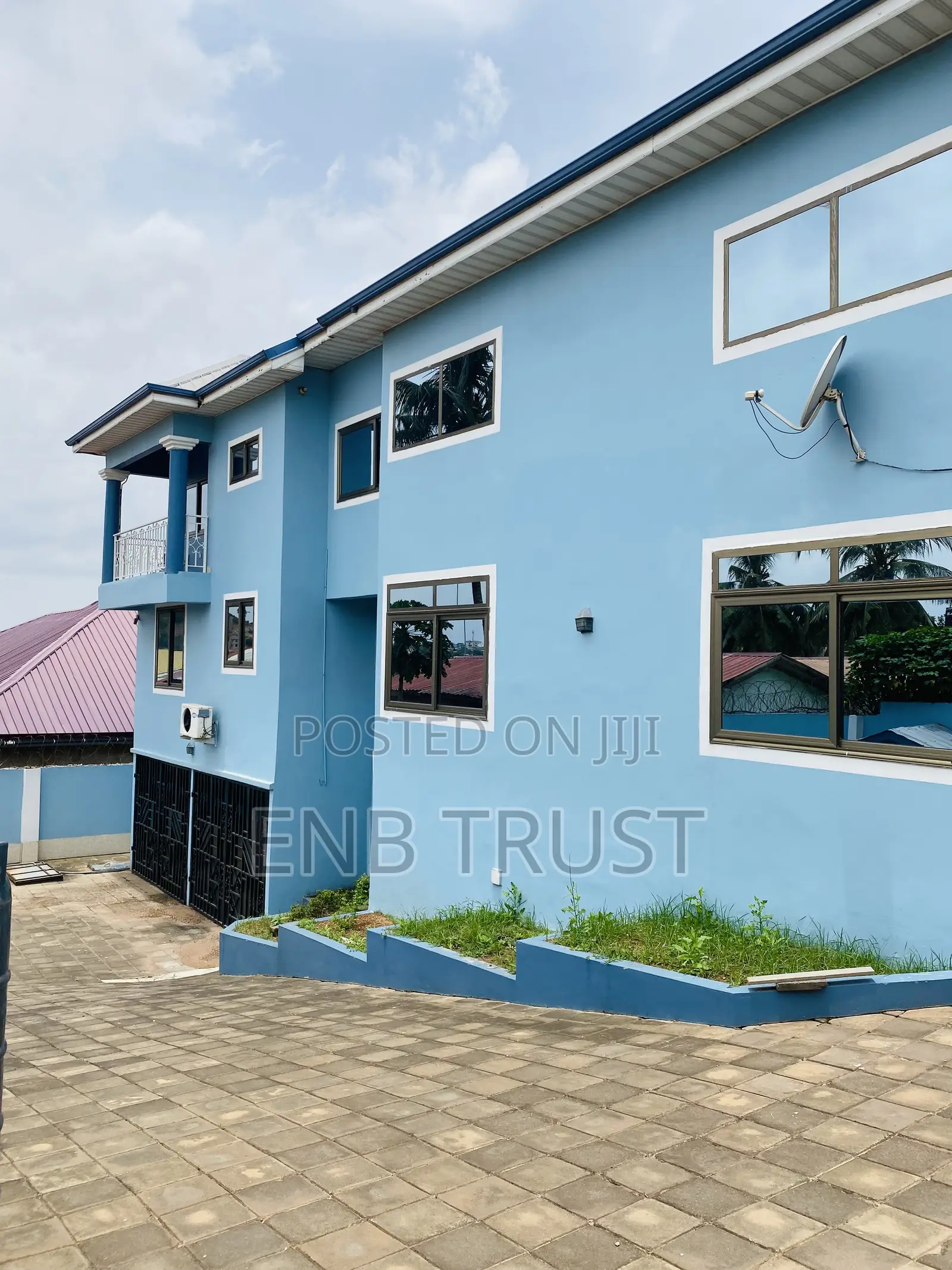 9bdrm House in Kwabenya, Ga East Municipal for sale