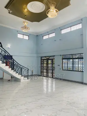 9bdrm House in Kwabenya, Ga East Municipal for sale