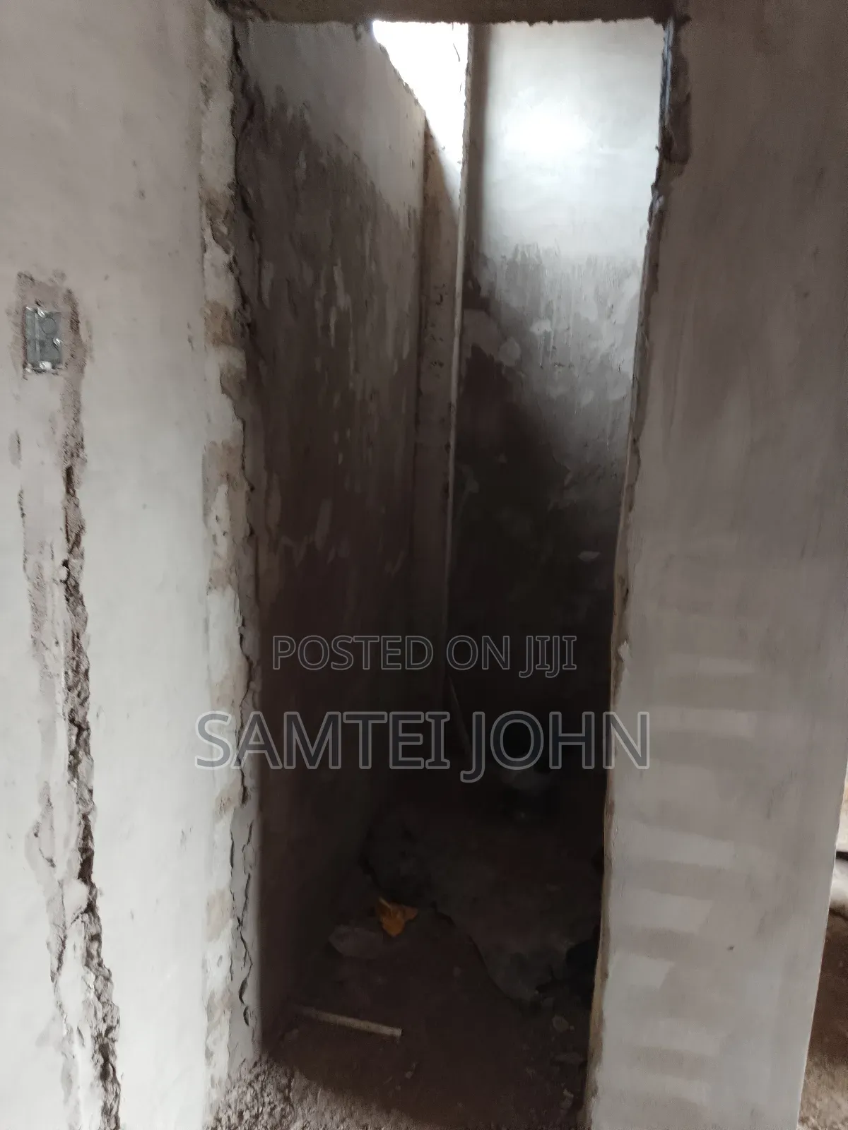 Store for Rent at Ashaley Botwe Going for Ghs3000
