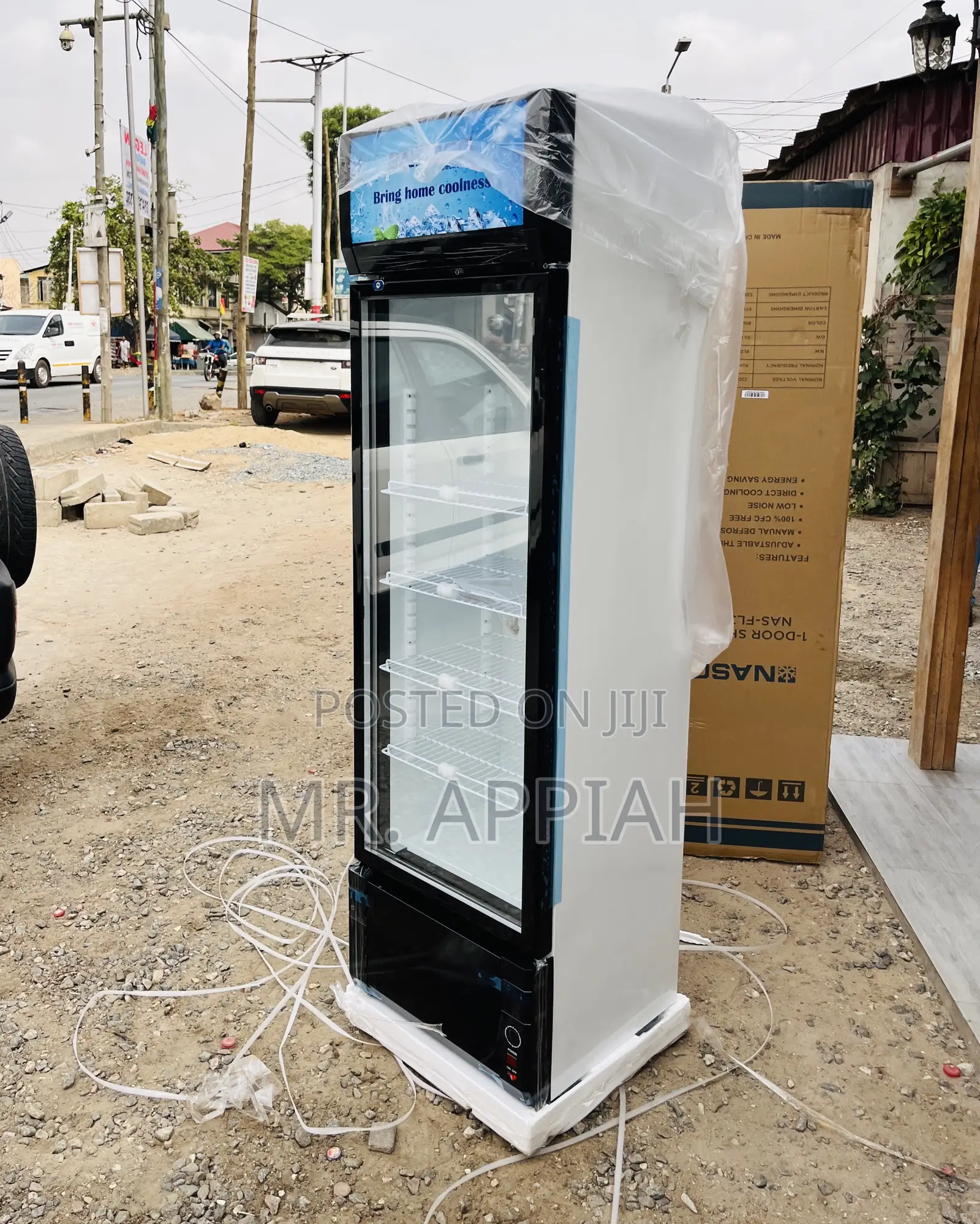 Well Built Nasco Nas-Fl360-1drelectric Display Fridge,White