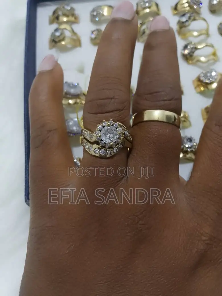 Quality Gold Dust Ring Set Avialable for Cool Price