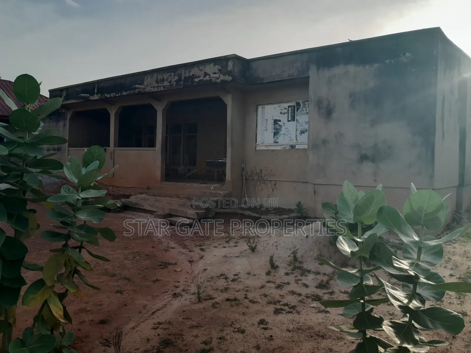 5bdrm House in Brofoyeduru Adumasa, Kumasi Metropolitan for sale