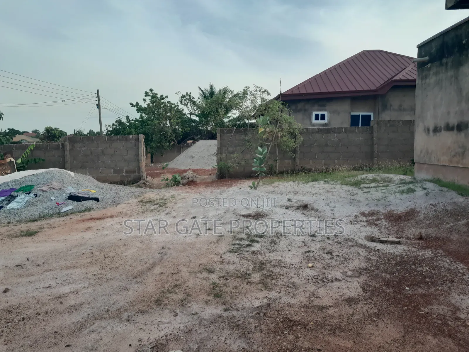 5bdrm House in Brofoyeduru Adumasa, Kumasi Metropolitan for sale