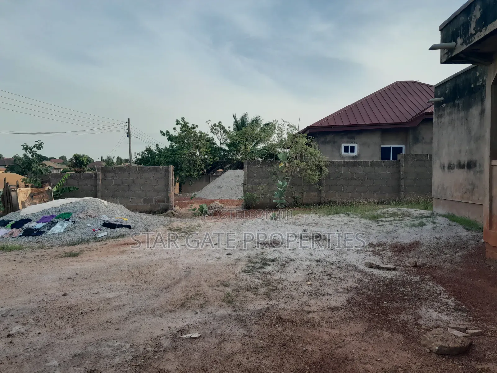 5bdrm House in Brofoyeduru Adumasa, Kumasi Metropolitan for sale