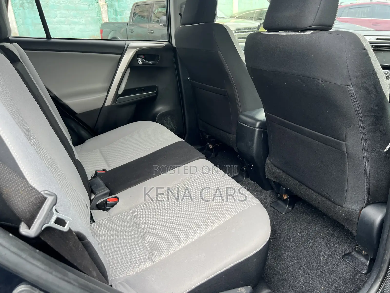 Toyota RAV4 XLE 4dr SUV (2.5L 4cyl 6A) 2018 Black