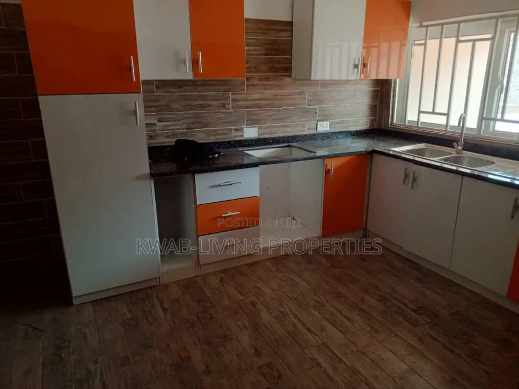 3bdrm House in Adenta for rent