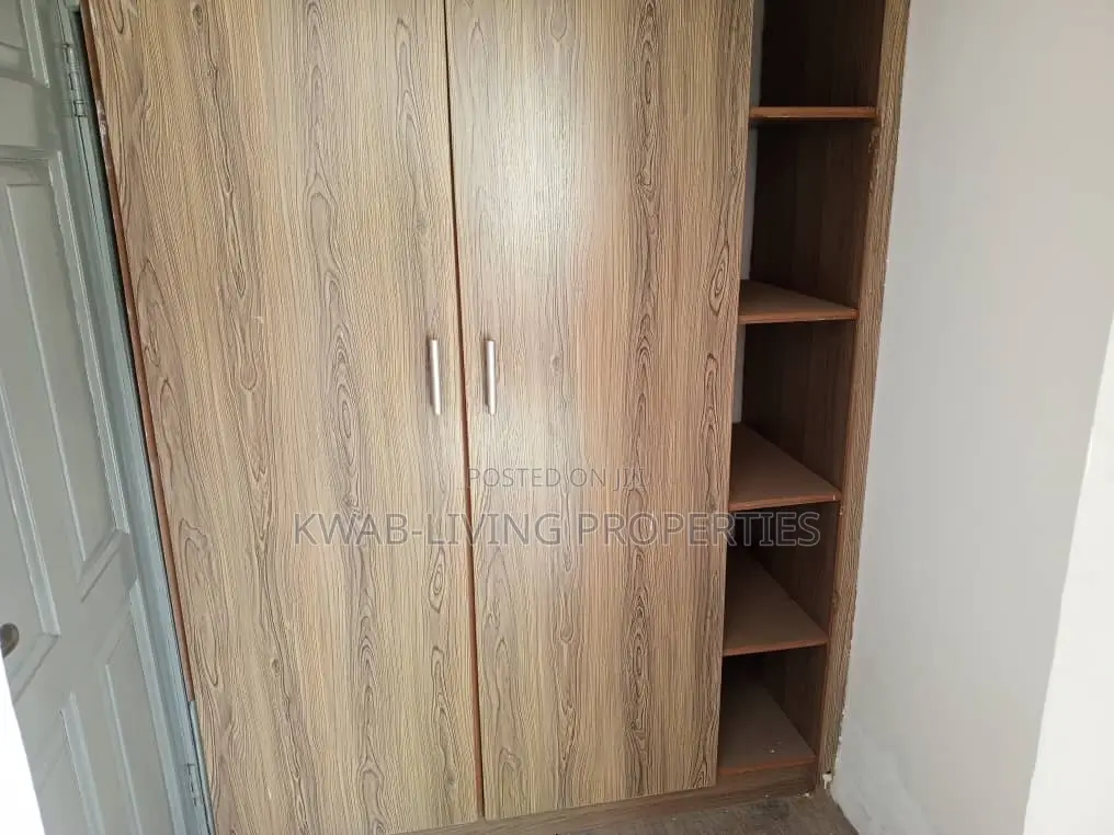 3bdrm House in Adenta for rent