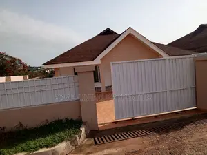 3bdrm House in Adenta for rent