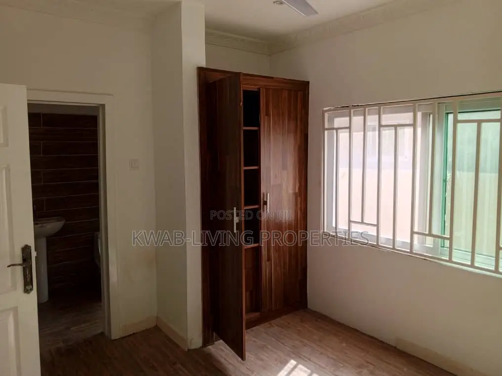 3bdrm House in Adenta for rent
