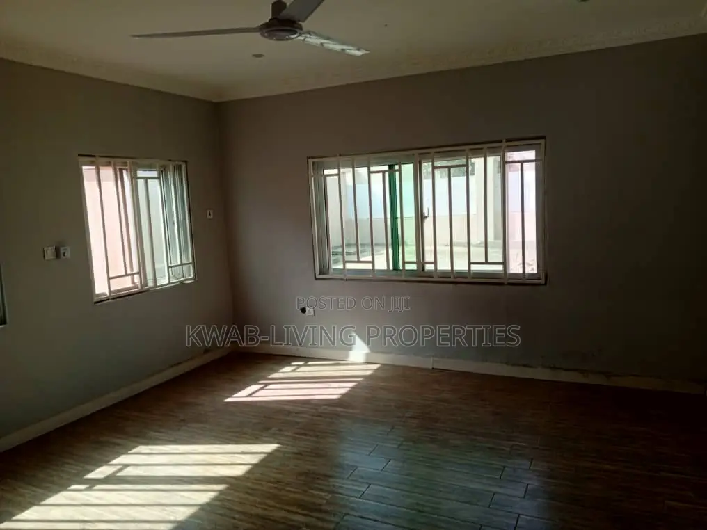 3bdrm House in Adenta for rent