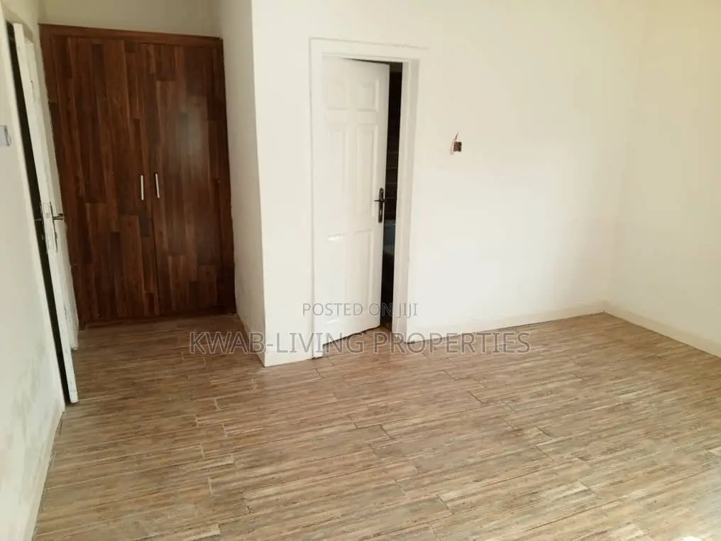 3bdrm House in Adenta for rent