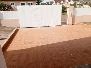 3bdrm House in Adenta for rent