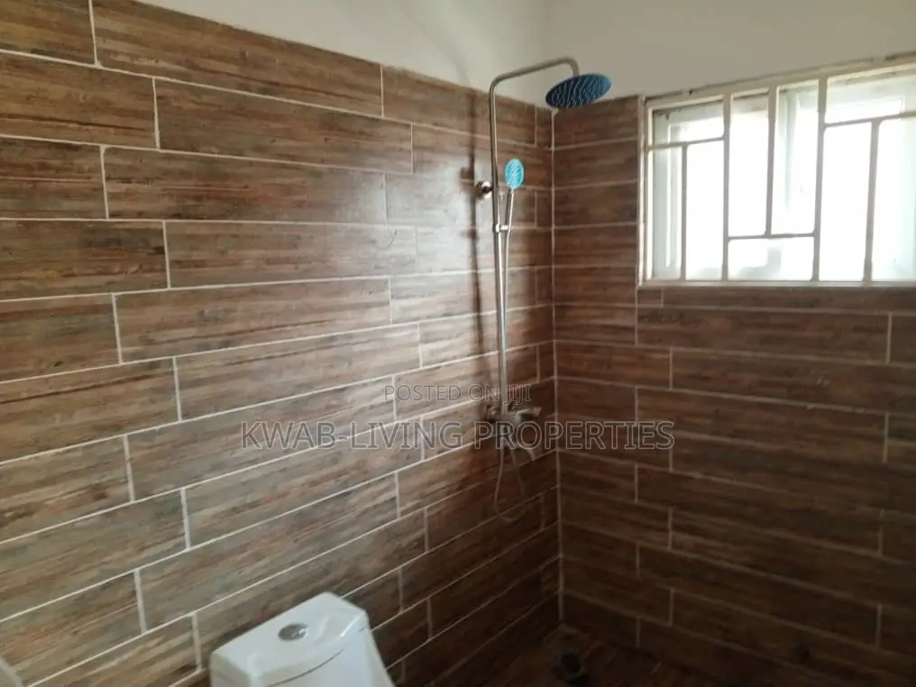 3bdrm House in Adenta for rent