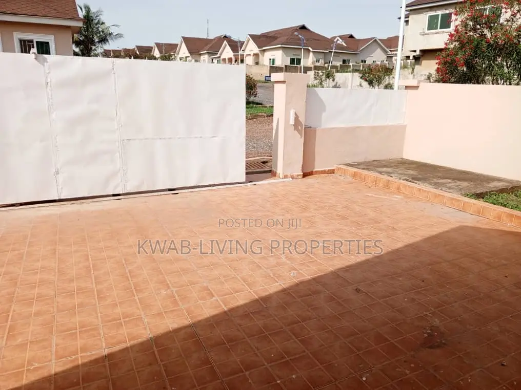 3bdrm House in Adenta for rent