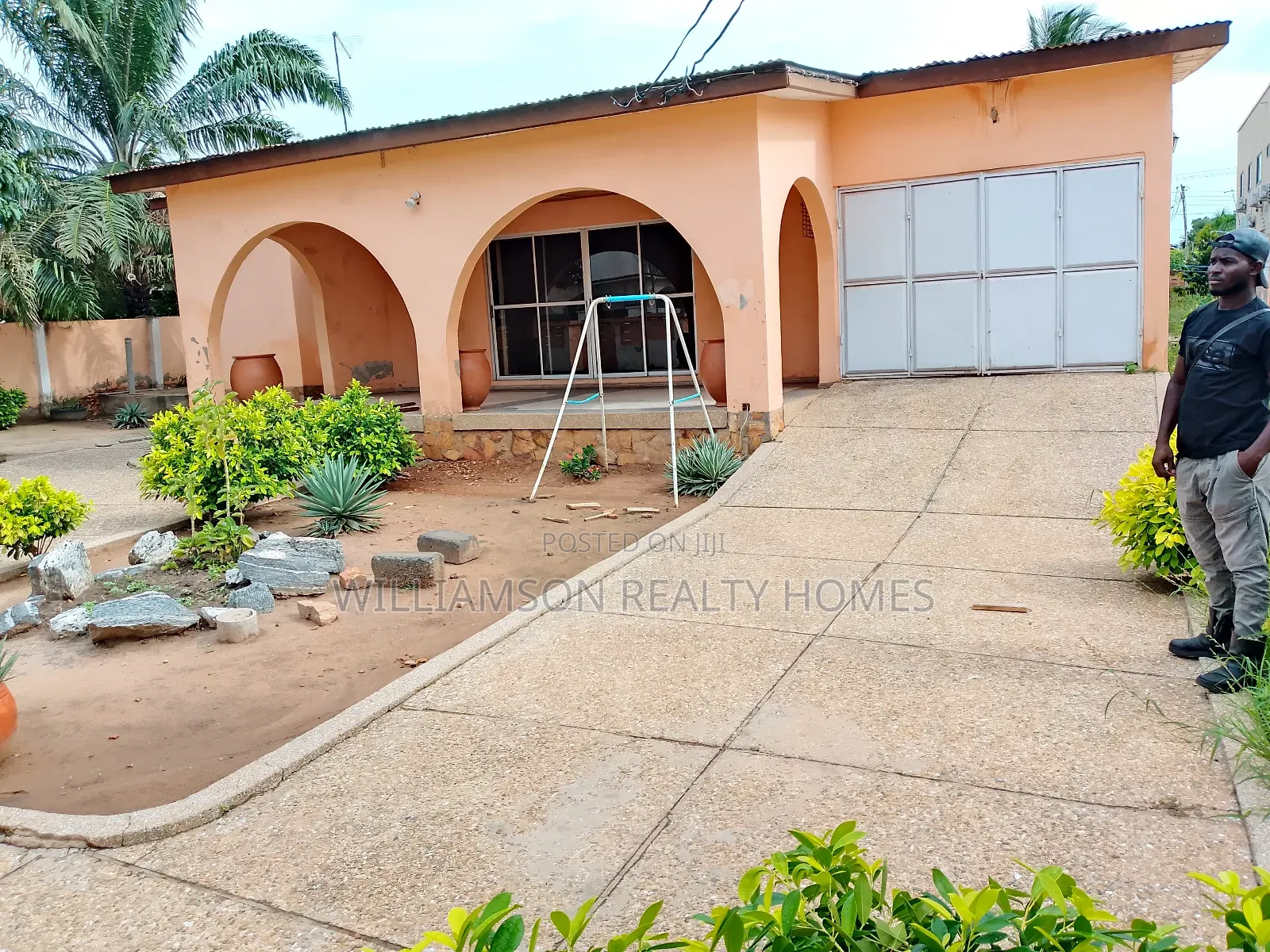 4bdrm House in Community 18 Area, Spintex for sale