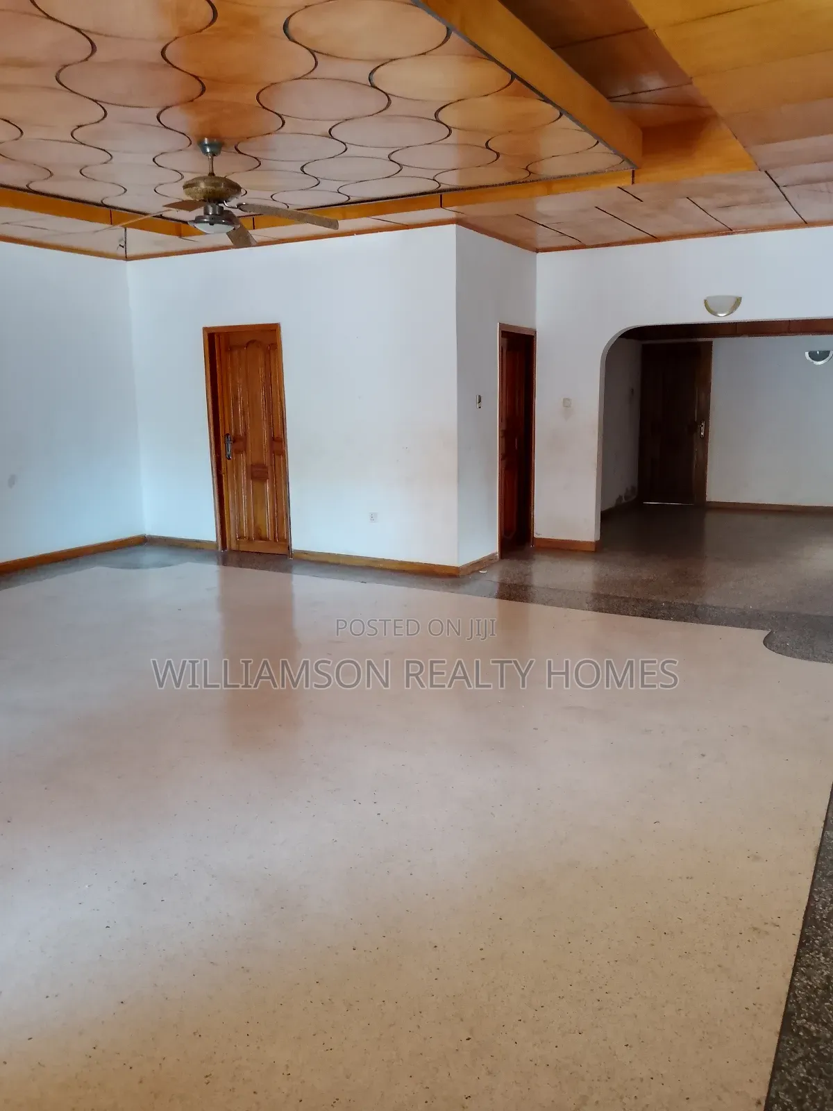 4bdrm House in Community 18 Area, Spintex for sale