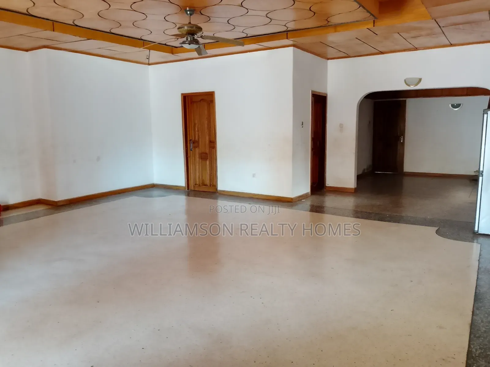 4bdrm House in Community 18 Area, Spintex for sale