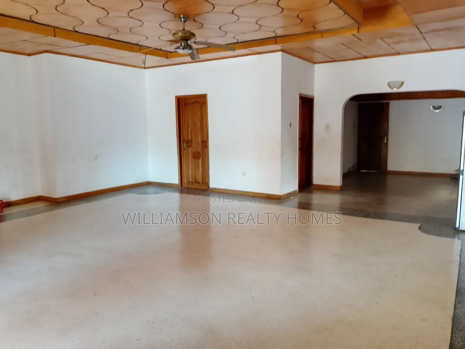 4bdrm House in Community 18 Area, Spintex for sale