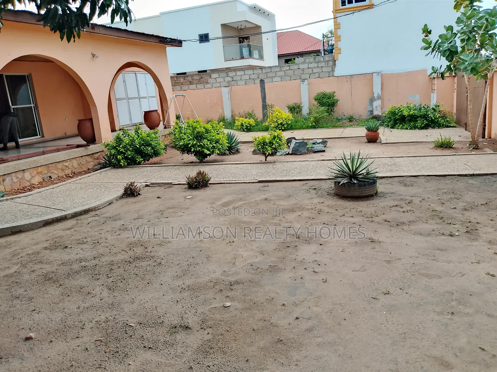 4bdrm House in Community 18 Area, Spintex for sale