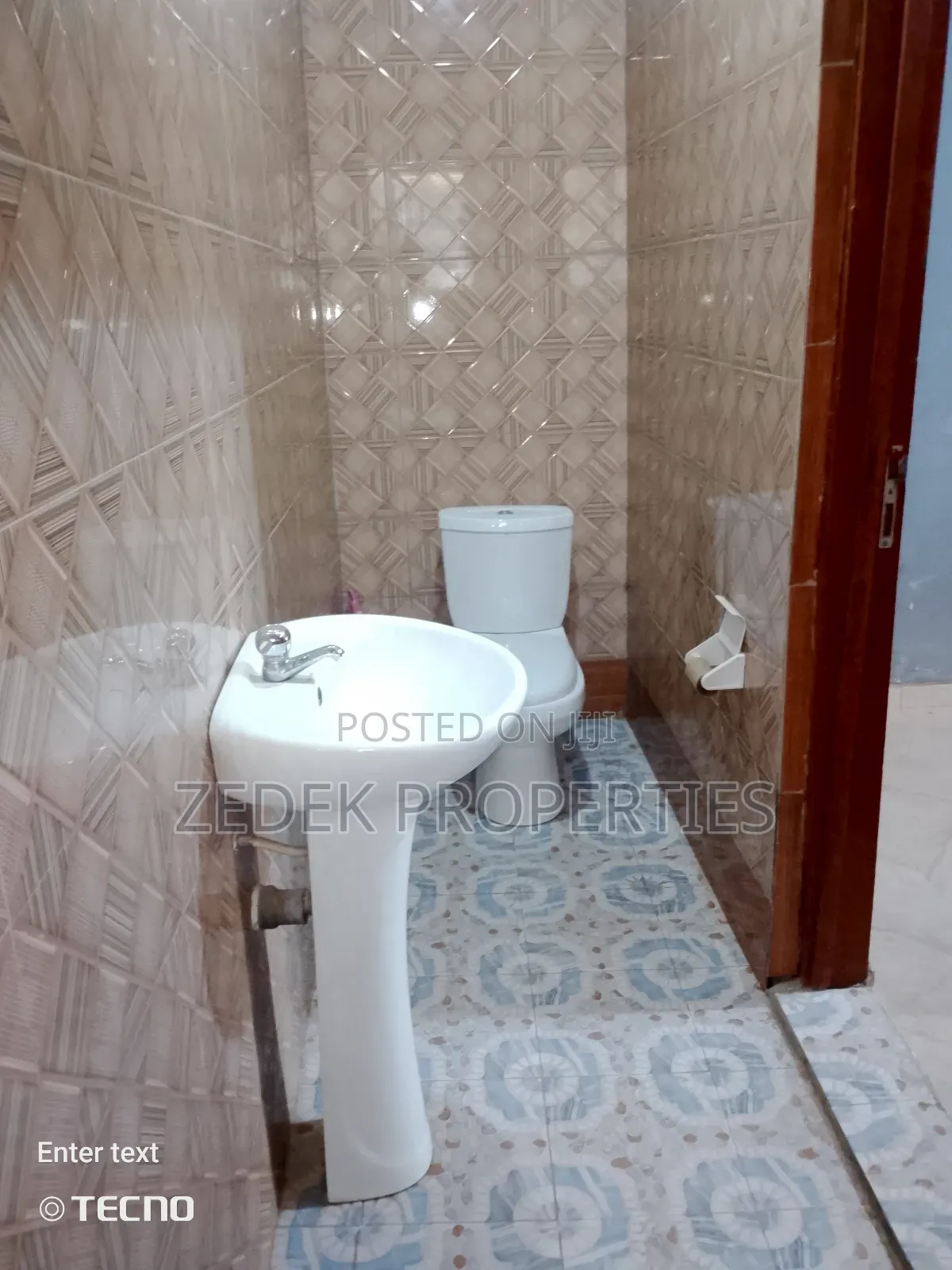 1bdrm Apartment in Zedek Properties, Ashomang Estate for rent