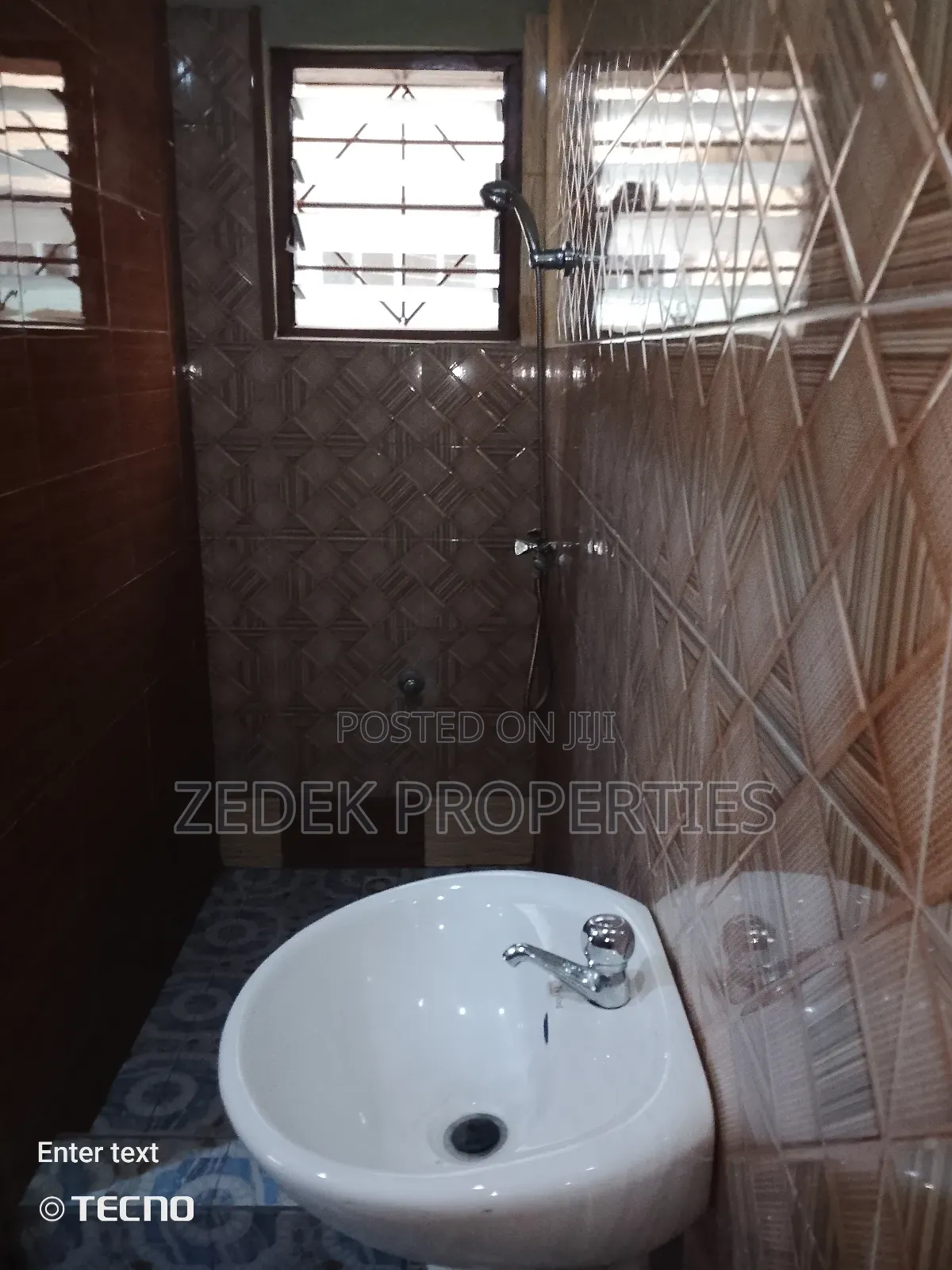 1bdrm Apartment in Zedek Properties, Ashomang Estate for rent