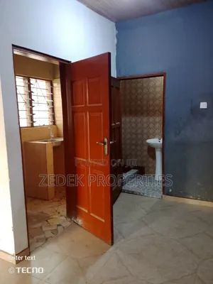 1bdrm Apartment in Zedek Properties, Ashomang Estate for rent