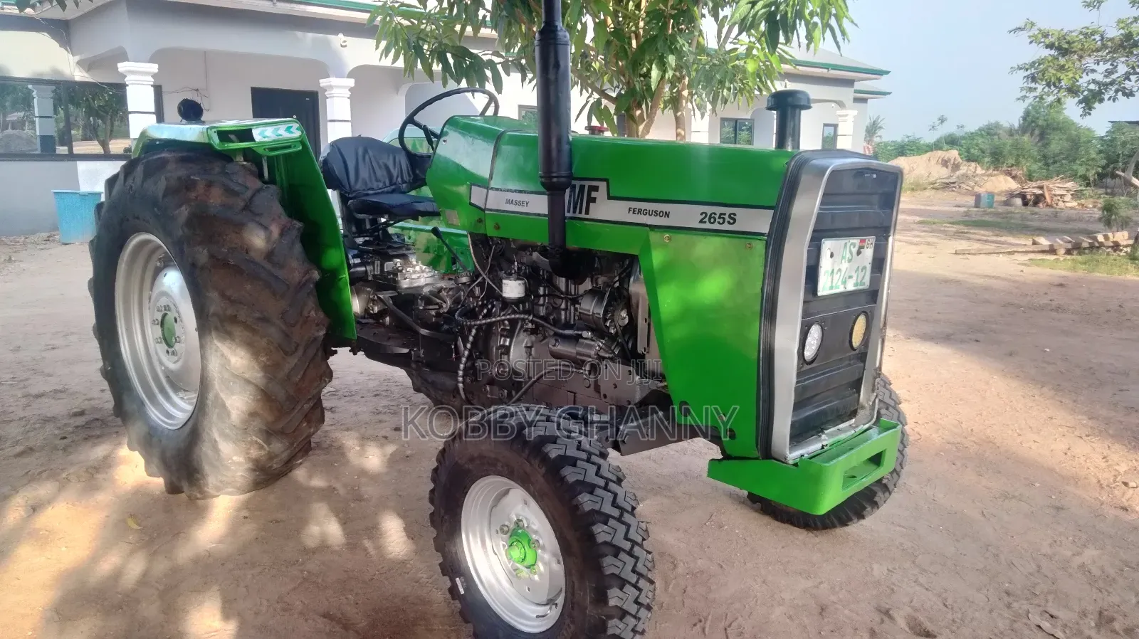 Massey Ferguson Mf 265s Brazil With Plough