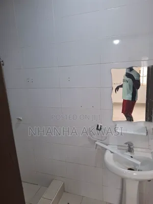 3bdrm House in Sakumono Community, Tema Metropolitan for rent
