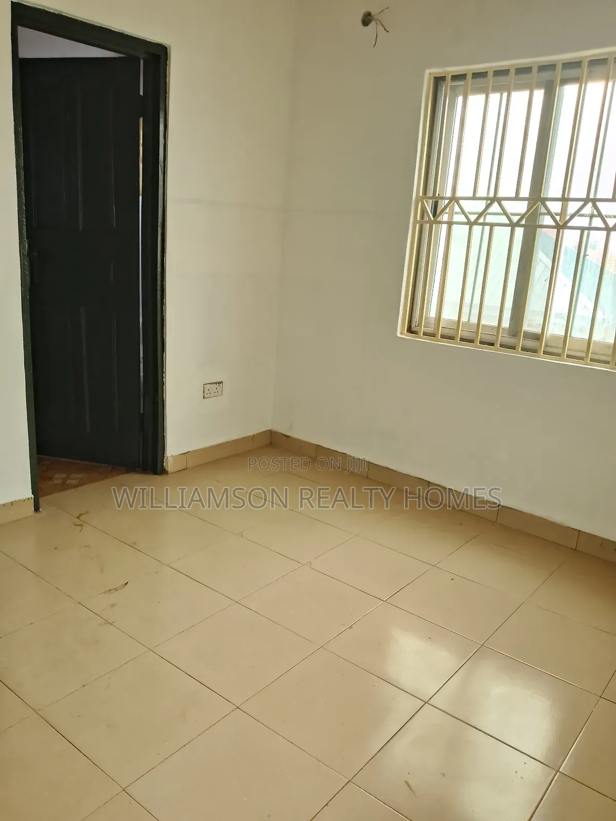 3bdrm Apartment in Hfc Estate Area, Spintex for rent
