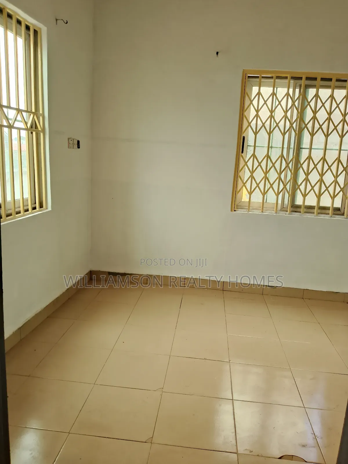 3bdrm Apartment in Hfc Estate Area, Spintex for rent