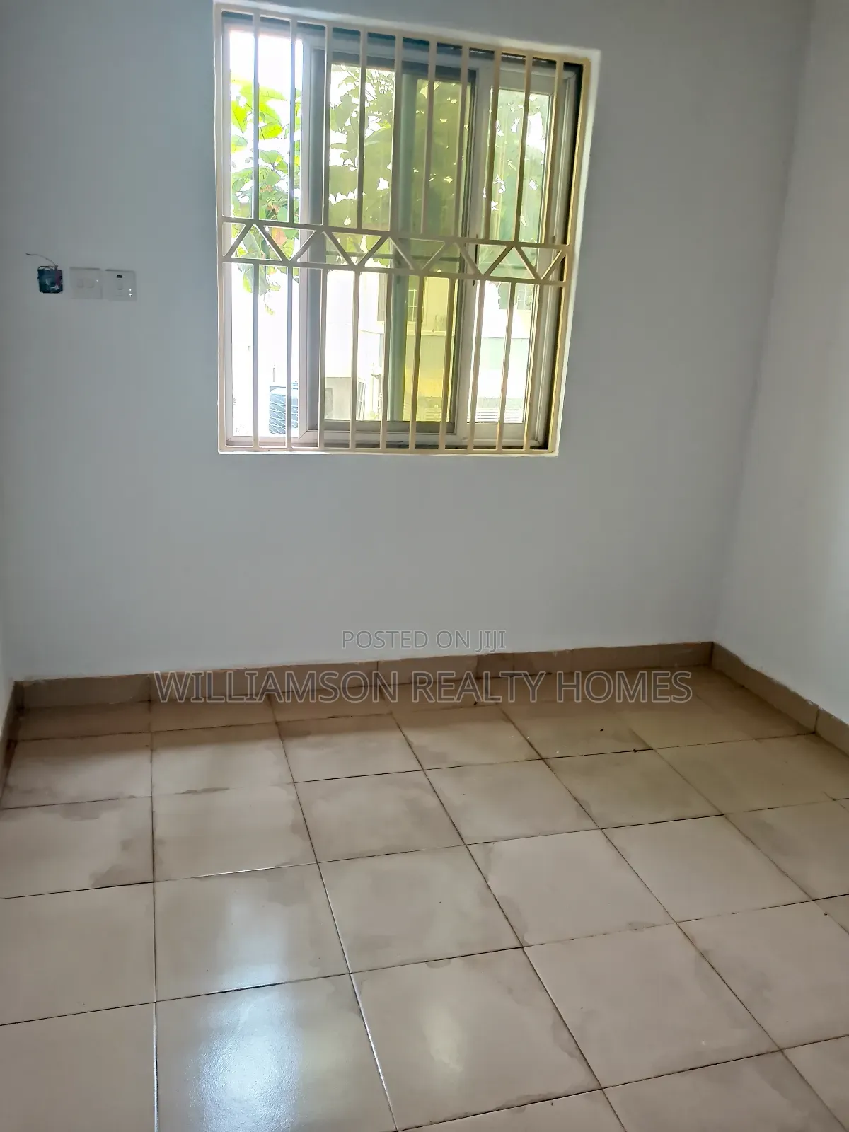 3bdrm Apartment in Hfc Estate Area, Spintex for rent
