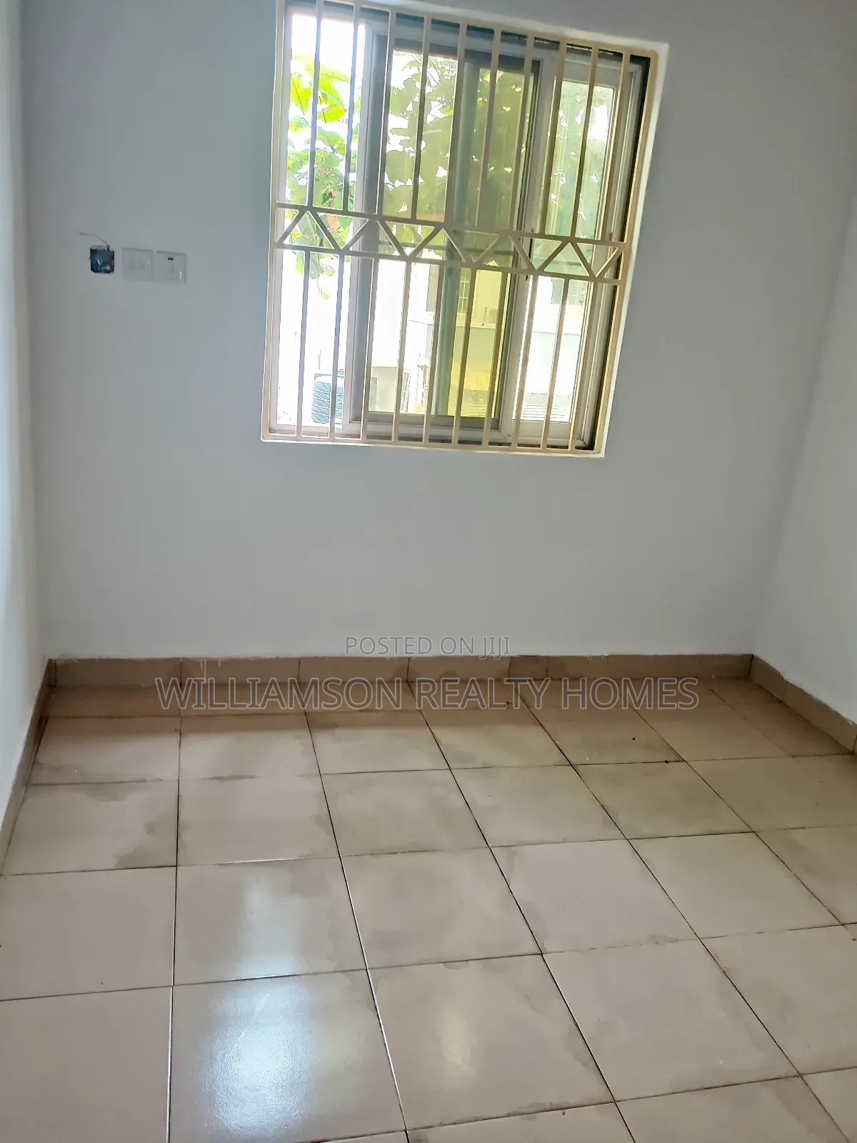 3bdrm Apartment in Hfc Estate Area, Spintex for rent