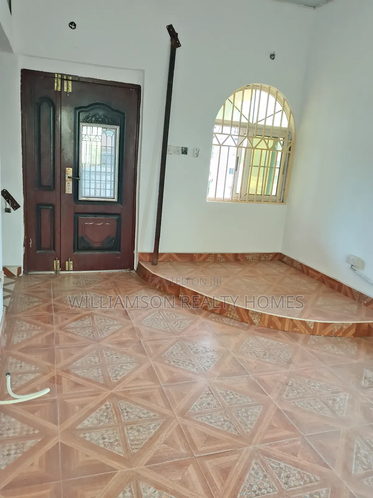 3bdrm Apartment in Hfc Estate Area, Spintex for rent