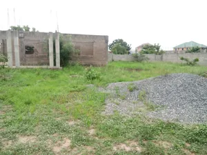 5 Bedroom Uncompleted Storey Building- Lakeside