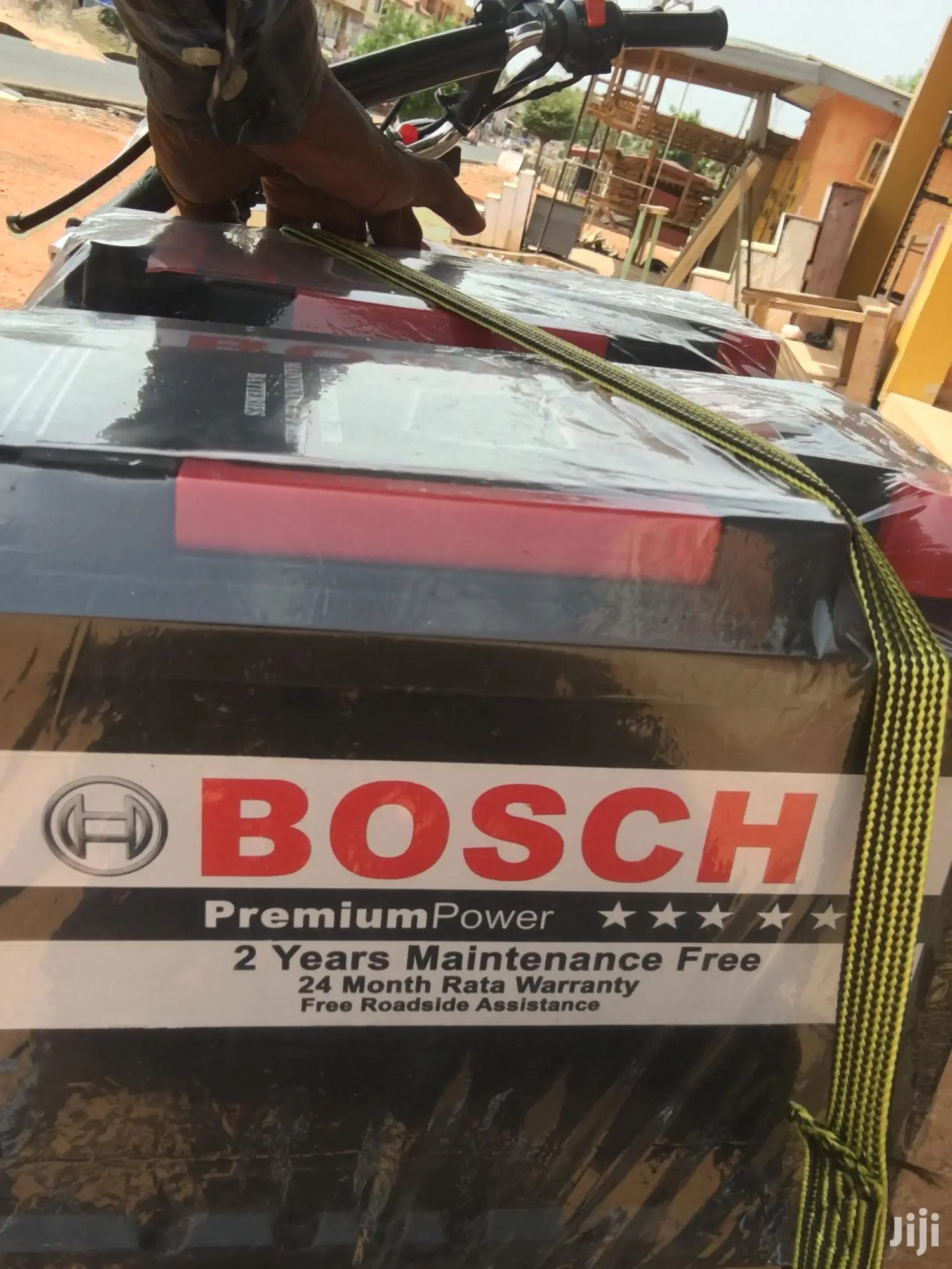 Bosch Car Battery + 17plate