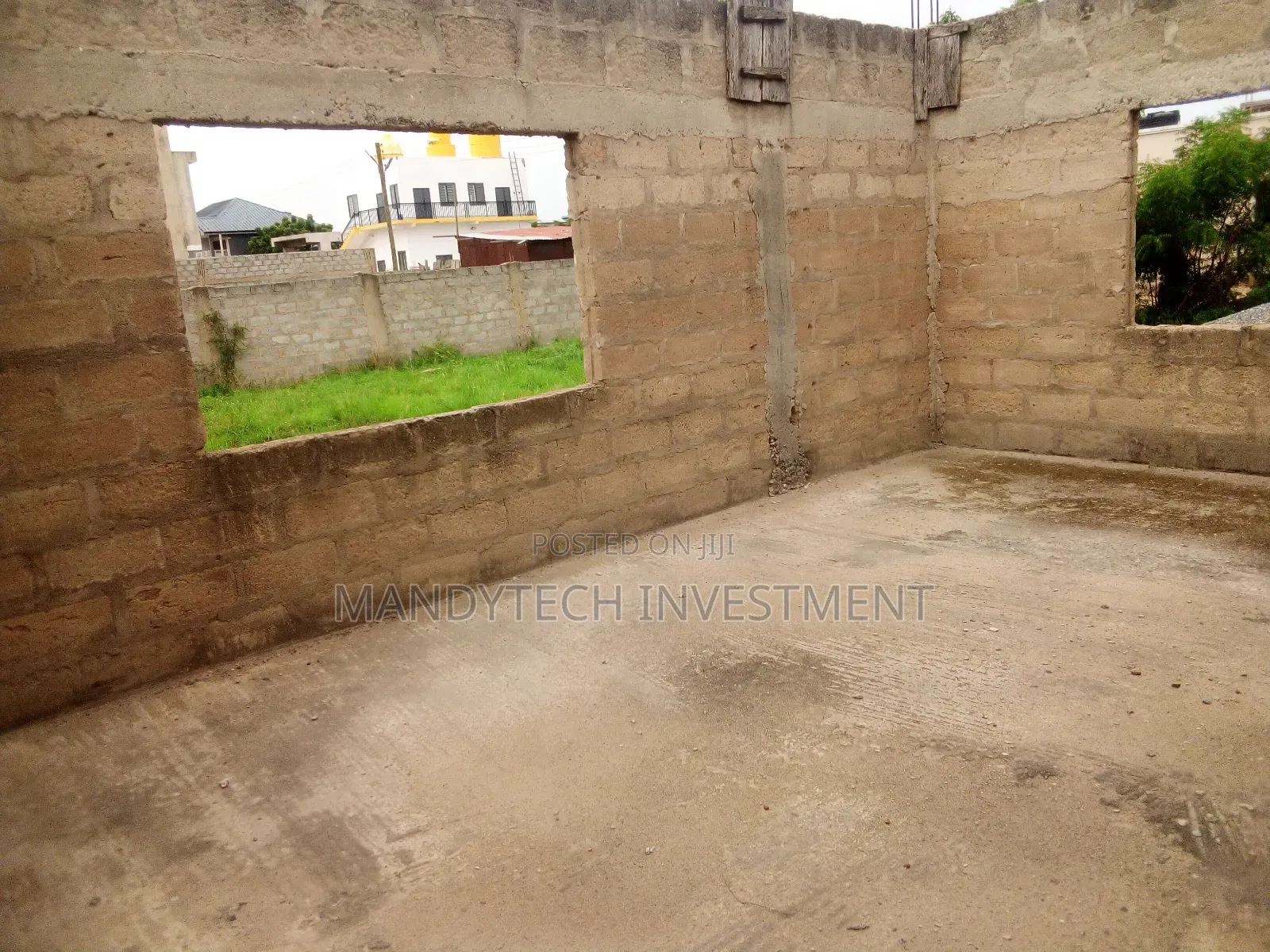 5 Bedroom Uncompleted Storey Building- Lakeside