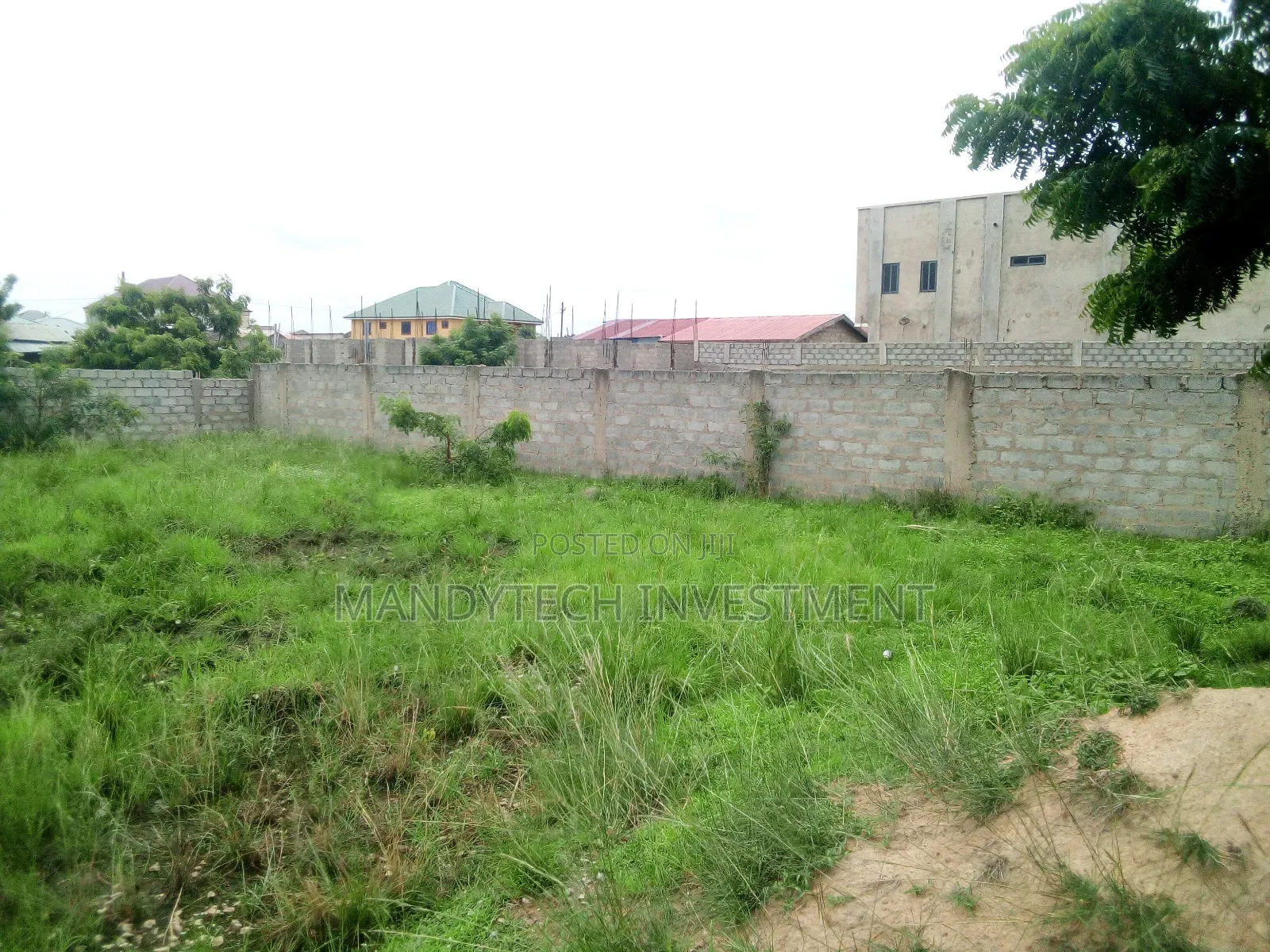 5 Bedroom Uncompleted Storey Building- Lakeside
